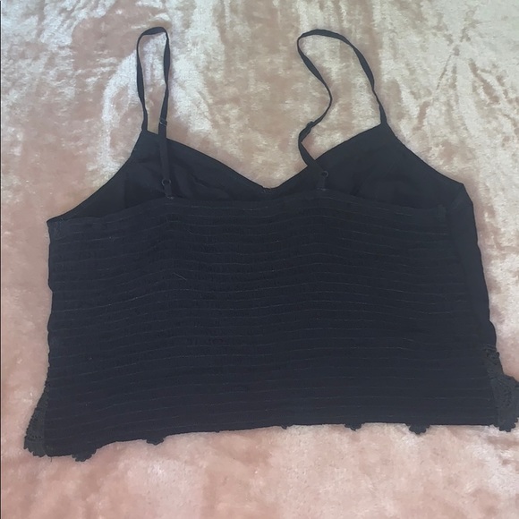 Black lace crop - Picture 2 of 2